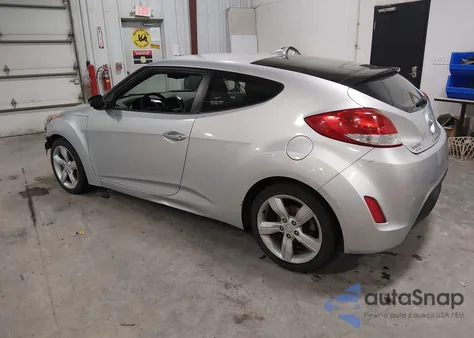 2014 Hyundai Veloster Base W/Black z USA, uszkodzony, nr VIN KMHTC6AD0EU200266